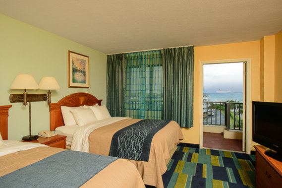 Comfort Inn & Suites Port Canaveral Area - Cocoa Beach, FL