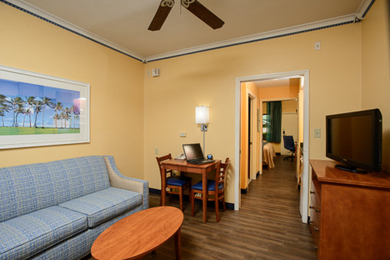 Comfort Inn & Suites Port Canaveral Area - Cocoa Beach, FL