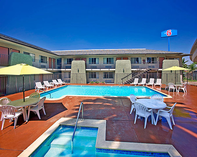Motel 6 - Redlands, CA