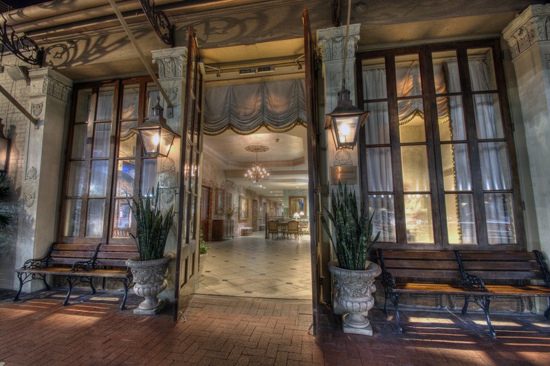 New Orleans Concierge Desk - New Orleans, LA
