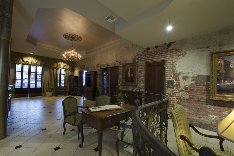 New Orleans Concierge Desk - New Orleans, LA