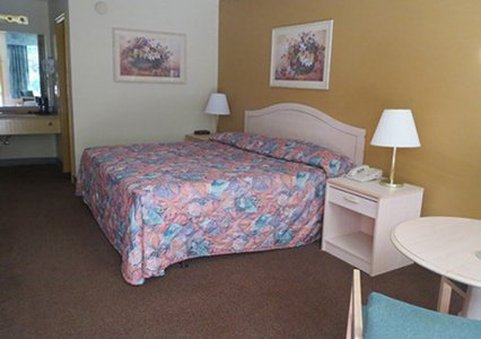 Econo Lodge - Defuniak Springs, FL