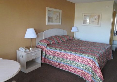 Econo Lodge - Defuniak Springs, FL