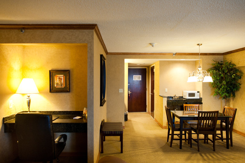 Crowne Plaza EDISON - Edison, NJ