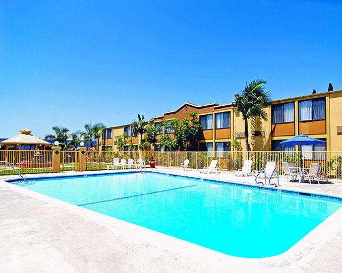 Motel 6 - Carson, CA