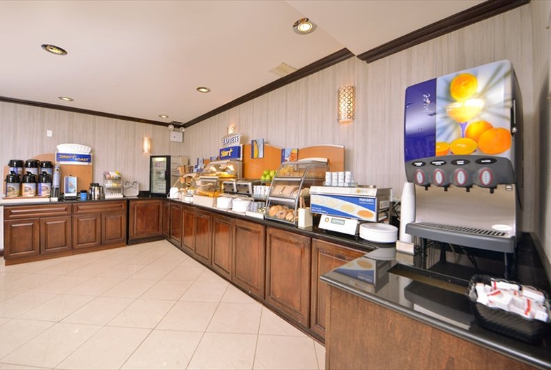 Holiday Inn Express NEW YORK JFK AIRPORT AREA - Kew Gardens, NY