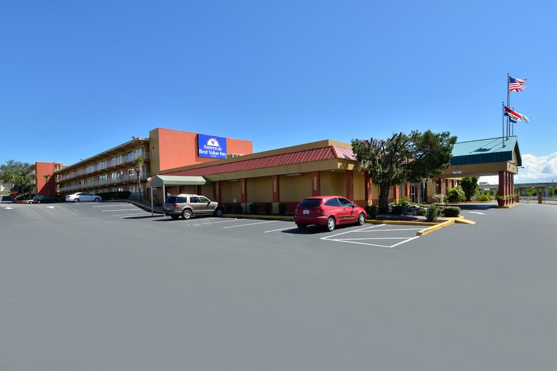 Econo Lodge Space Center - Cocoa, FL