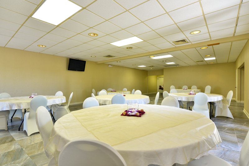Econo Lodge Space Center - Cocoa, FL