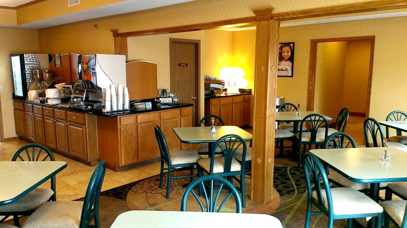 Holiday Inn Express HUNTINGTON - Huntington, IN