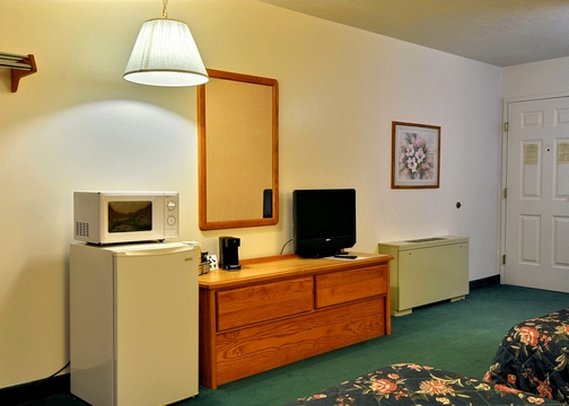 Rodeway Inn - Whitehall, MT