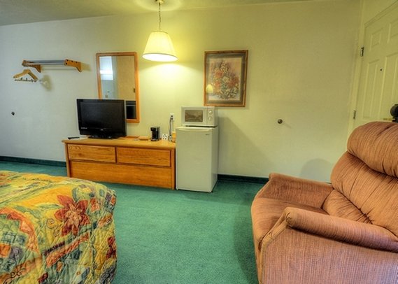 Rodeway Inn - Whitehall, MT