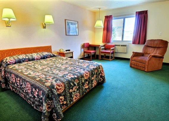 Rodeway Inn - Whitehall, MT