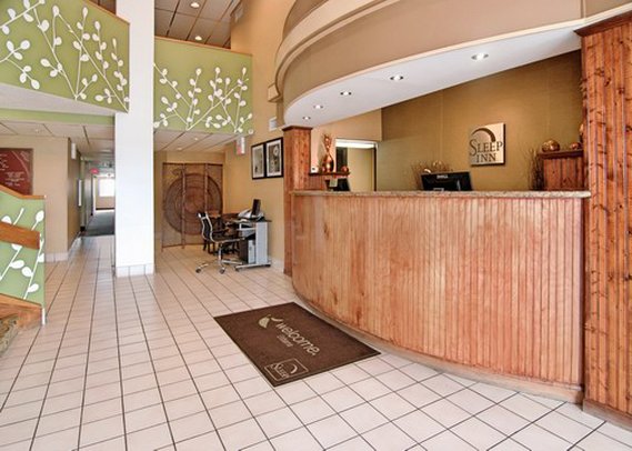 Econo Lodge - Urbana, IL