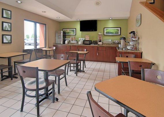 Econo Lodge - Urbana, IL