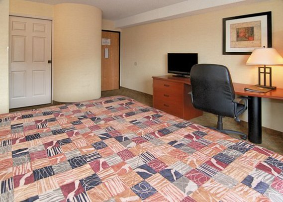 Econo Lodge - Urbana, IL