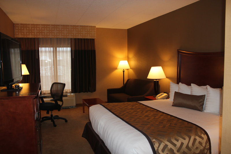 Best Western Plus North Haven Hotel - North Haven, CT