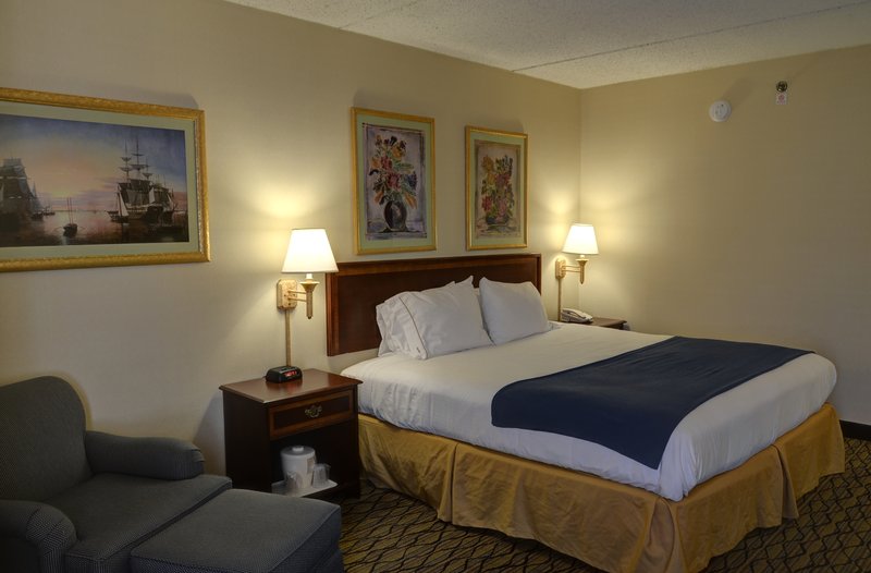 Holiday Inn Express ANDOVER NORTH-LAWRENCE - Lawrence, MA