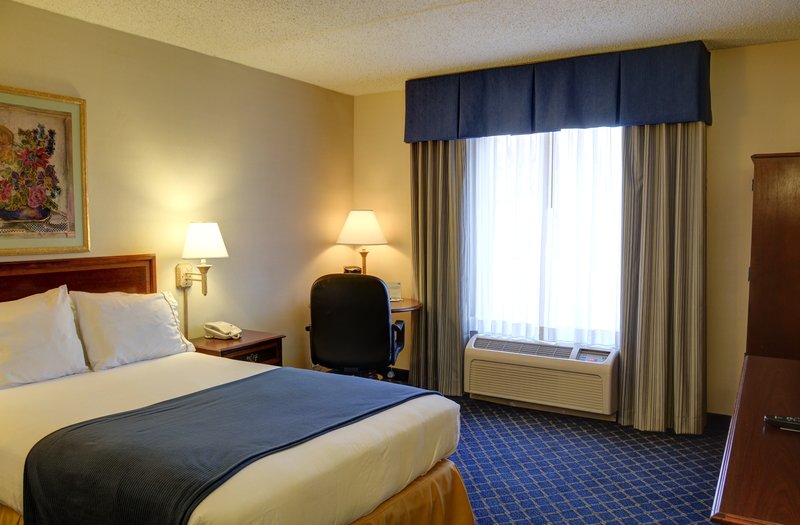 Holiday Inn Express ANDOVER NORTH-LAWRENCE - Lawrence, MA