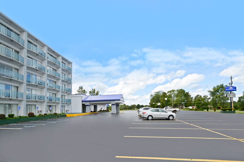 Americas Best Value Inn - Benton Harbor, MI