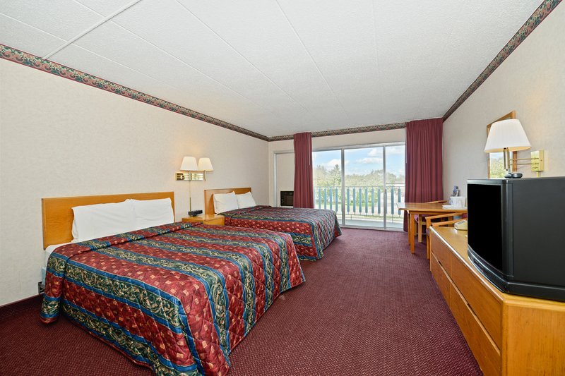 Americas Best Value Inn - Benton Harbor, MI