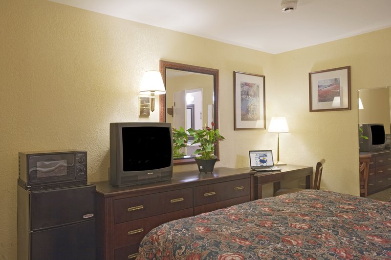 Americas Best Value Inn & Suites - Santa Rosa, CA