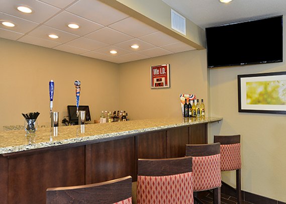 Comfort Suites - Minot, ND
