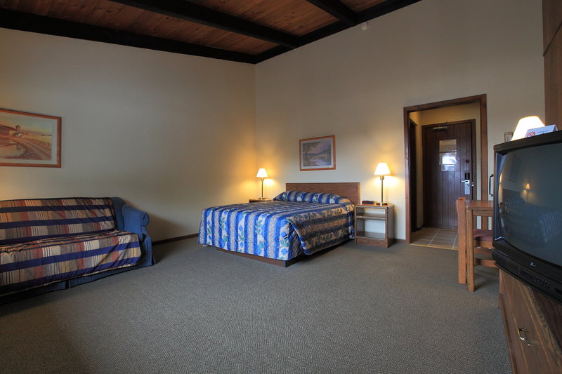 Americas Best Value Inn - Hinckley, MN