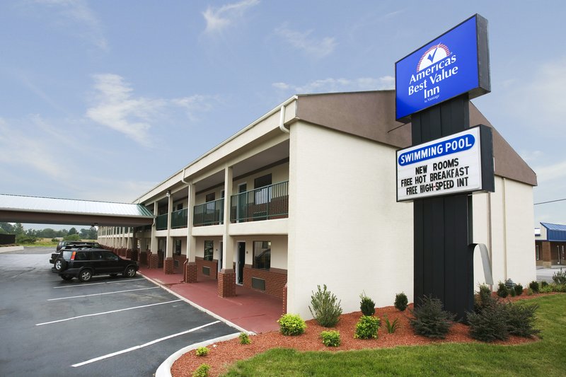 Americas Best Value Inn - Lawrenceburg, TN