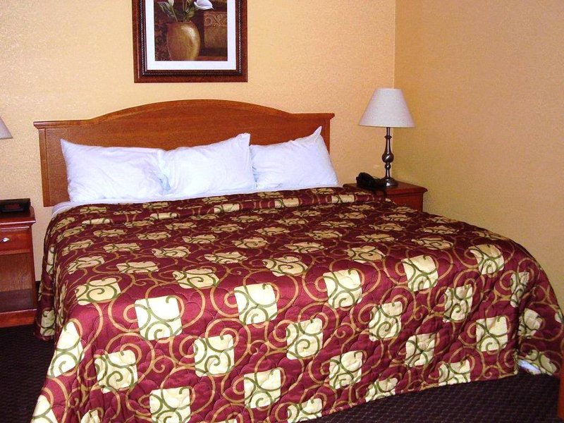 Americas Best Value Inn - Lawrenceburg, TN