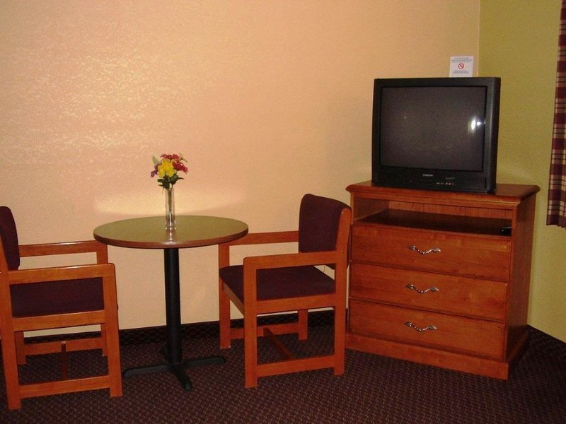 Americas Best Value Inn - Lawrenceburg, TN