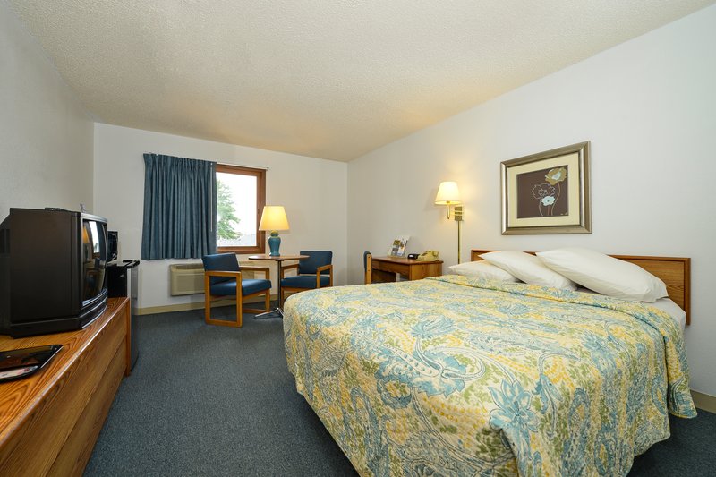 Rodeway Inn - Wisconsin Rapids, WI