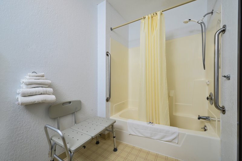 Rodeway Inn - Wisconsin Rapids, WI