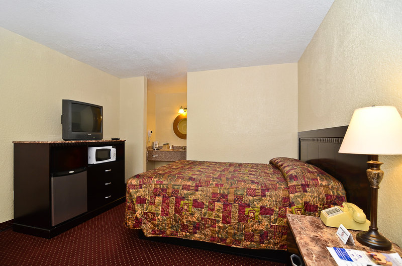 Americas Best Value Inn - Refugio, TX