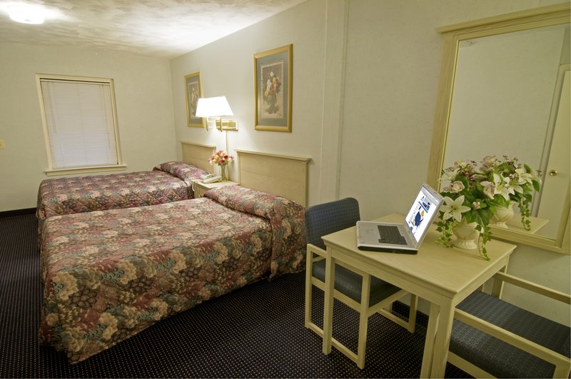 Americas Best Value Inn - North Kingstown, RI