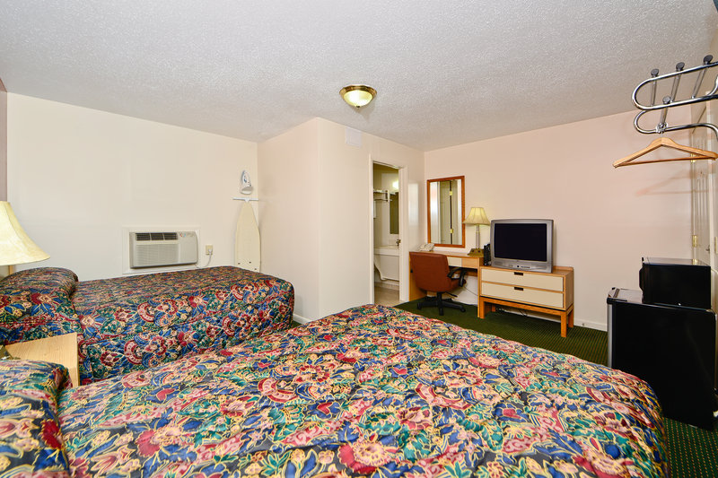 Americas Best Value Inn - Middlefield, CT