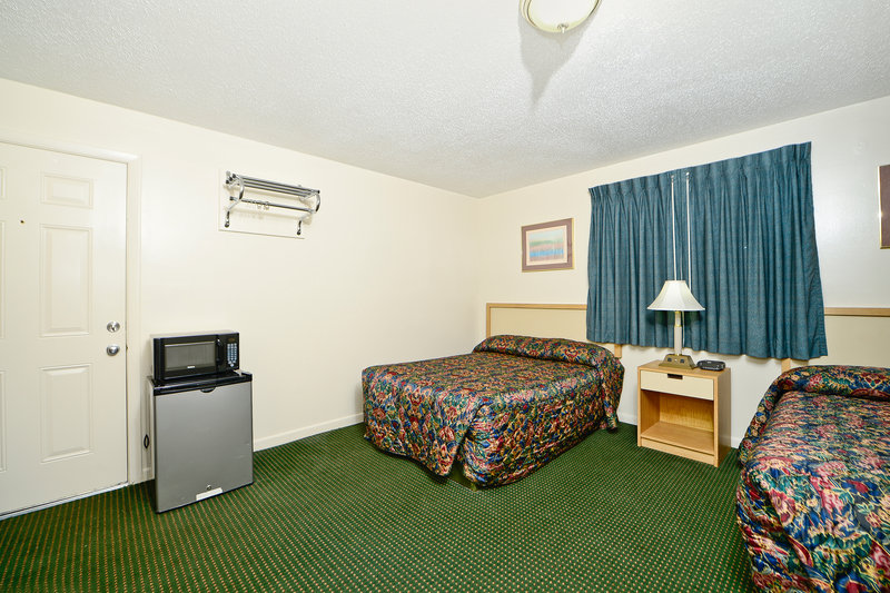 Americas Best Value Inn - Middlefield, CT