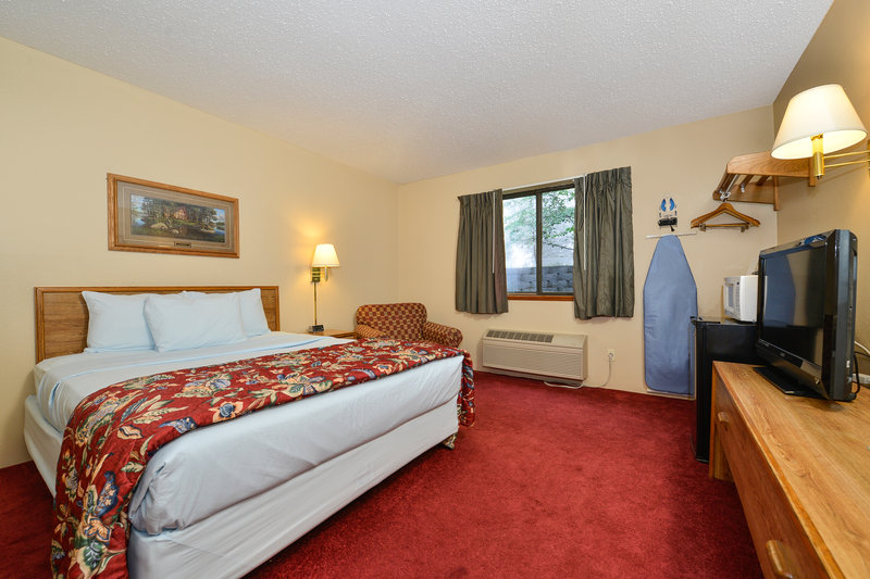 Americas Best Value Inn - Rhinelander, WI