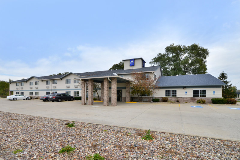 Americas Best Value Inn - Geneseo, IL