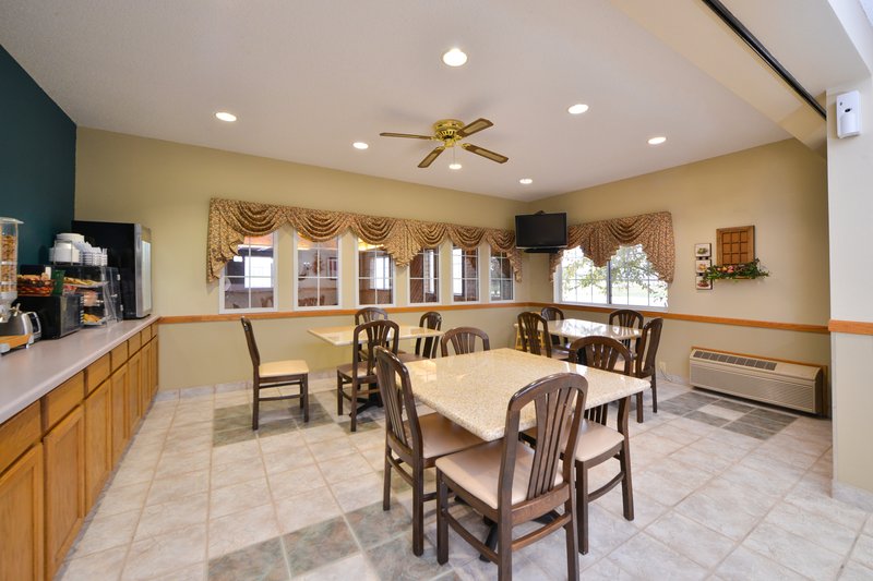 Americas Best Value Inn - Geneseo, IL