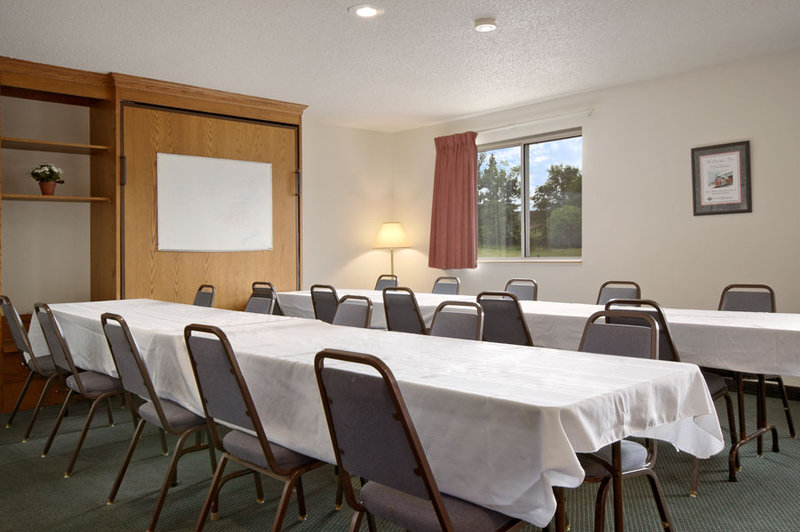 Americas Best Value Inn Charlotte, Mi - Charlotte, MI