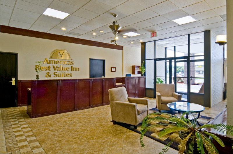 Americas Best Value Inn & Suites-Hesston - Hesston, KS