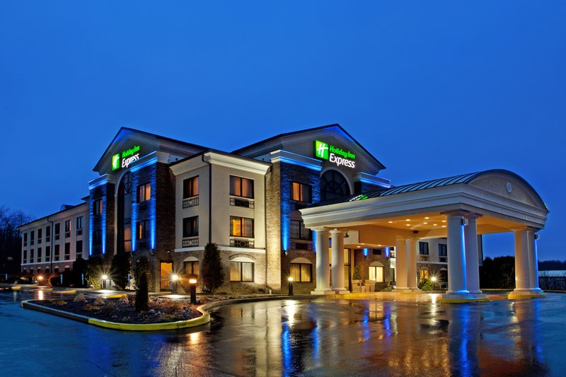 Holiday Inn Express GROVE CITY (OUTLET CENTER) - Mercer, PA