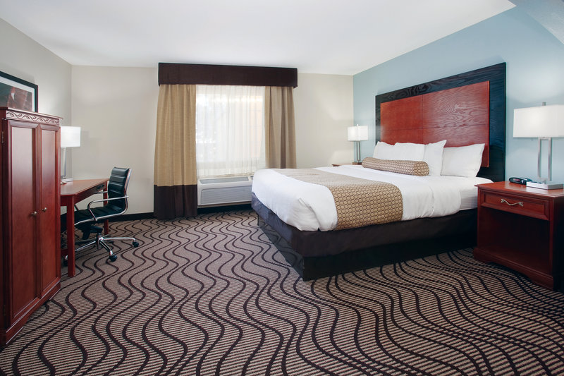 Holiday Inn Express - Santa Rosa, NM