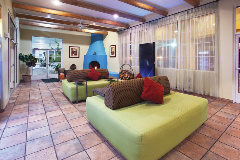 Holiday Inn Express - Santa Rosa, NM