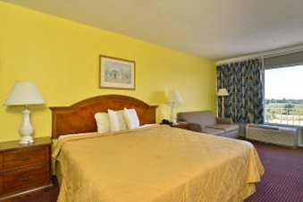 Econo Lodge Space Center - Cocoa, FL
