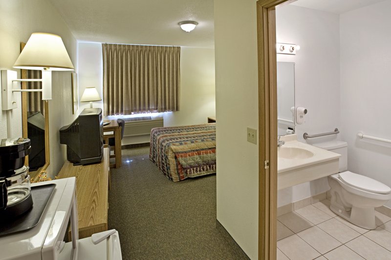 Americas Best Value Inn - Atlantic, IA