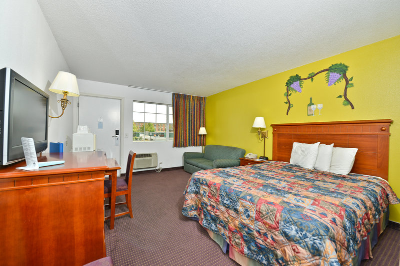 Americas Best Value Inn - Hazlehurst, GA