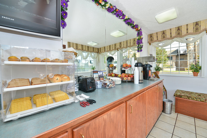 Americas Best Value Inn - Hazlehurst, GA