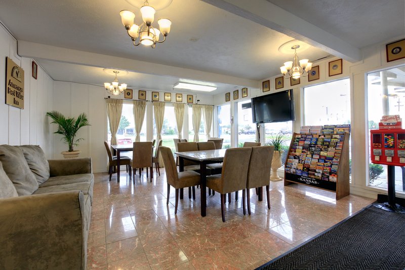 Americas Best Value Inn - Salina, KS
