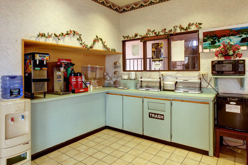Americas Best Value Inn - Bainbridge, GA